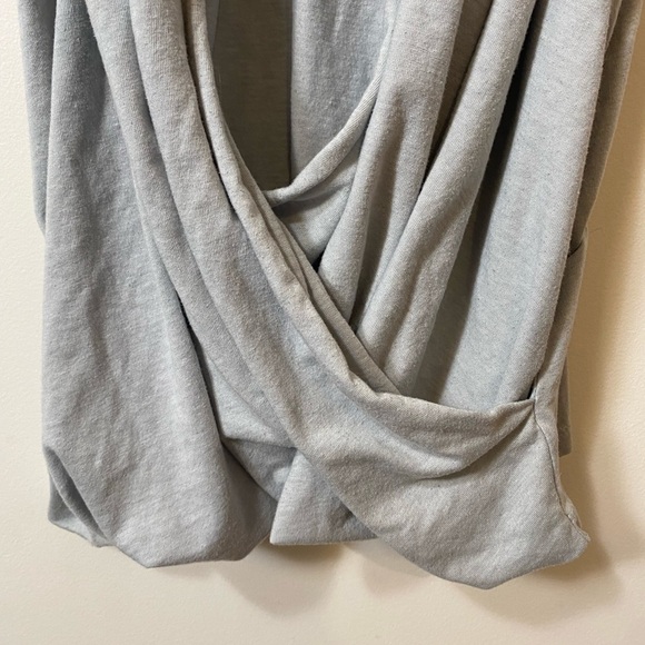 Fabletics Gray Open Front Tank Size Small - Picture 7 of 8